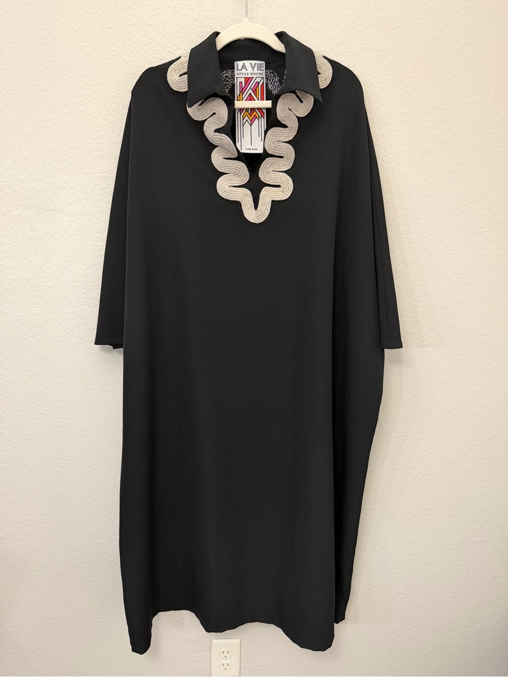 La Vie Style House Braided Ornate Black Caftan Resortwear Palm Royale Women’s OS